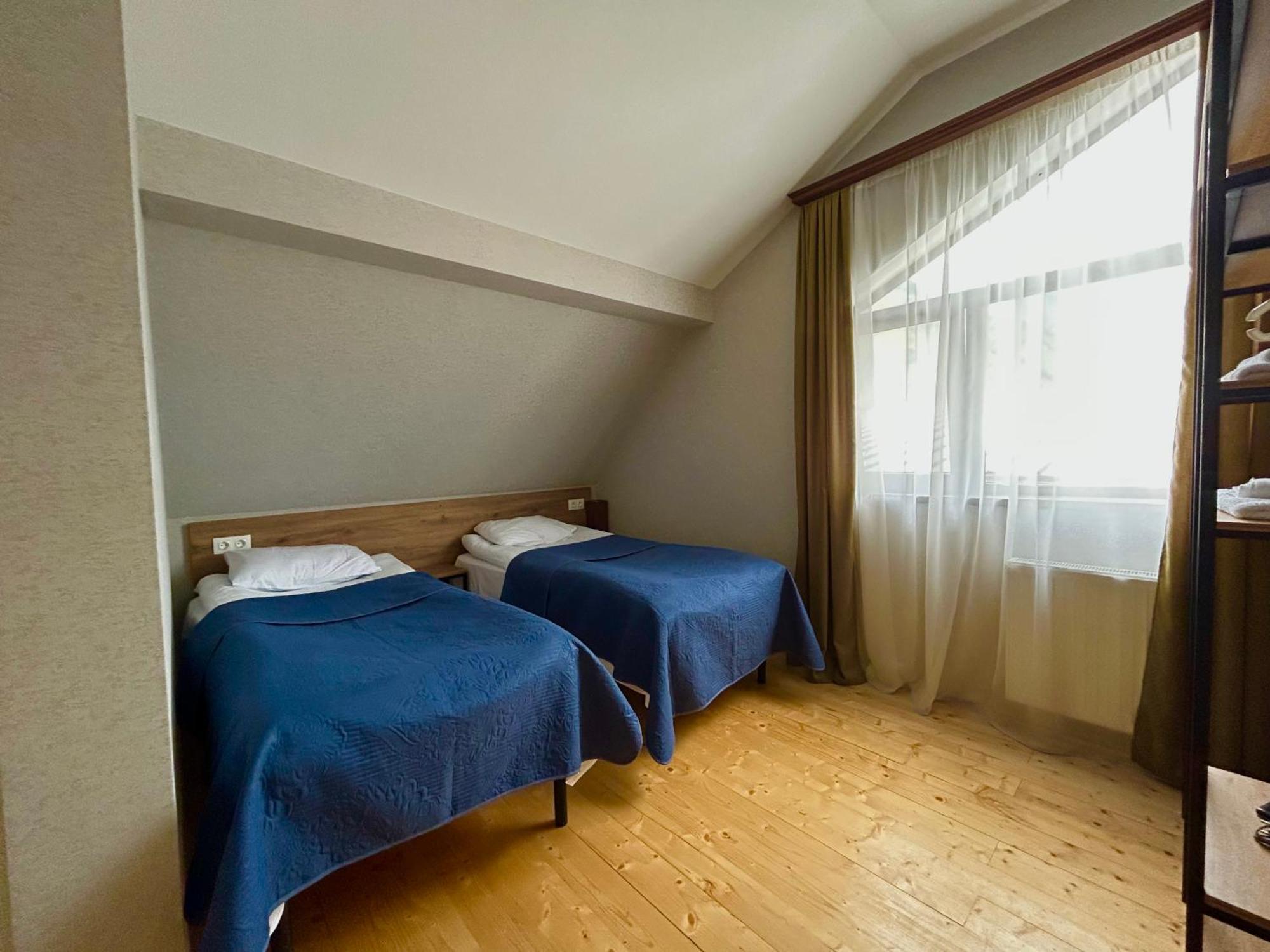 Aldema Hotel Kazbegi Bagian luar foto