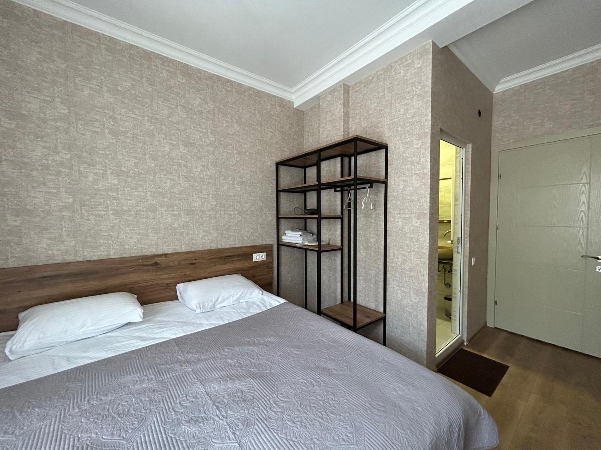 Aldema Hotel Kazbegi Bagian luar foto